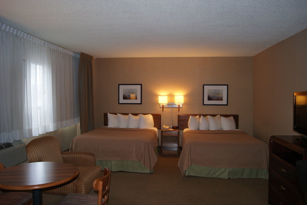 Quality & Pe Trudeau Airport Hotel Dorval